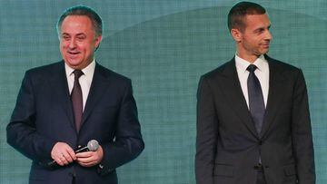El viceprimer ministro ruso, Vitaly Mutko, junto al presidente de la UEFA, Aleksander Ceferin en la presentaci&oacute;n del logo de la Eurocopa de f&uacute;tbol de 2020 en San Petersburgo (Rusia).