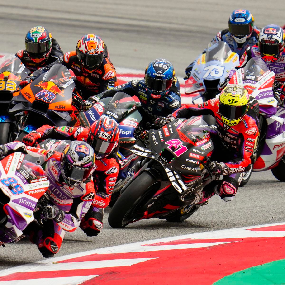 Resumen de la temporada de MotoGP 2015: guerra en la pista