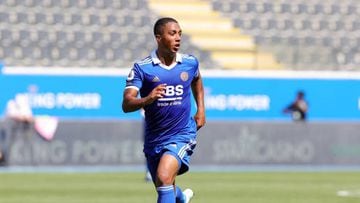 HEVERLEE, BELGIUM - JULY 16: Youri Tielemans of Leicester City during the Pre-Season friendly match between OH Leuven and Leicester City at King Power at Den Dreef Stadion on July 16, 2022 in Heverlee, Vlaams Brabant. (Photo by Plumb Images/Leicester City FC via Getty Images)