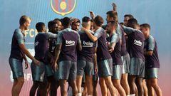 FC Barcelona players attend a training session at the FC Barcelona&#039;s Joan Gamper Sports Center in Sant Joan Despi, on August 24, 2018 (Photo by PAU BARRENA / AFP)
