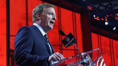 ARLINGTON, TX - APRIL 26: NFL Commissioner Roger Goodell speaks during the first round of the 2018 NFL Draft at AT&amp;T Stadium on April 26, 2018 in Arlington, Texas.   Ronald Martinez/Getty Images/AFP == FOR NEWSPAPERS, INTERNET, TELCOS &amp; TELEVISIO