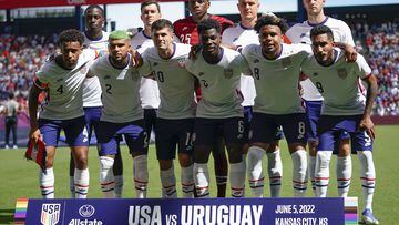 KANSAS CITY, KANSAS - JUNE 05: The USMNT starting 11 pose for a photo before taking on Uruguay in a friendly match at Children's Mercy Park on June 05, 2022 in Kansas City, Kansas.   Kyle Rivas/Getty Images/AFP
== FOR NEWSPAPERS, INTERNET, TELCOS & TELEVISION USE ONLY ==