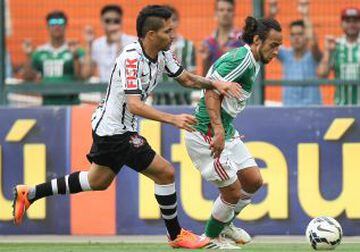 Corinthians le empató sobre el final al Palmeiras de Valdivia.