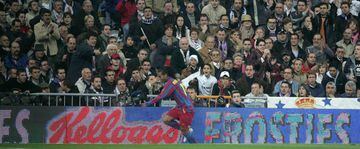 Ronaldinho, durante un Real Madrid-Barcelona.