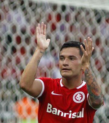 Charles Aránguiz tuvo un gran paso por el Internacional de Porto Alegre, gracias al cual dio el salto al Bayer Leverkusen en Alemania.