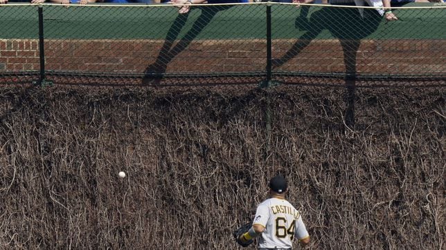 MLB Field of Dreams Game score