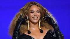 Beyonce acepta el premio a la mejor canci&oacute;n de rap por &quot;Savage&quot; en la 63&ordf; entrega anual de los premios Grammy en el Centro de Convenciones de Los &Aacute;ngeles el domingo 14 de marzo de 2021. 