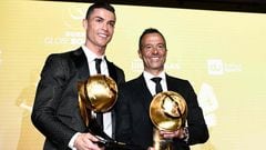 Cristiano Ronaldo, jugador de la Juventus, con el trofeo Mejor Jugador del Año 2018 y Jorge Mendes con el trofeo Mejor Agente del Año 2018.