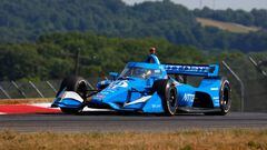 LEXINGTON, OH - JULY 02: NTT IndyCar driver Alex Palou (10) drives through turn 2 at Mid Ohio on July 2, 2022 in Lexington, Ohio. (Photo by Brian Spurlock/Icon Sportswire via Getty Images)