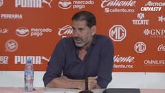 Fernando Hierro en la conferencia de prensa este lunes 18 de septiembre. Fuente: Chivas TV.