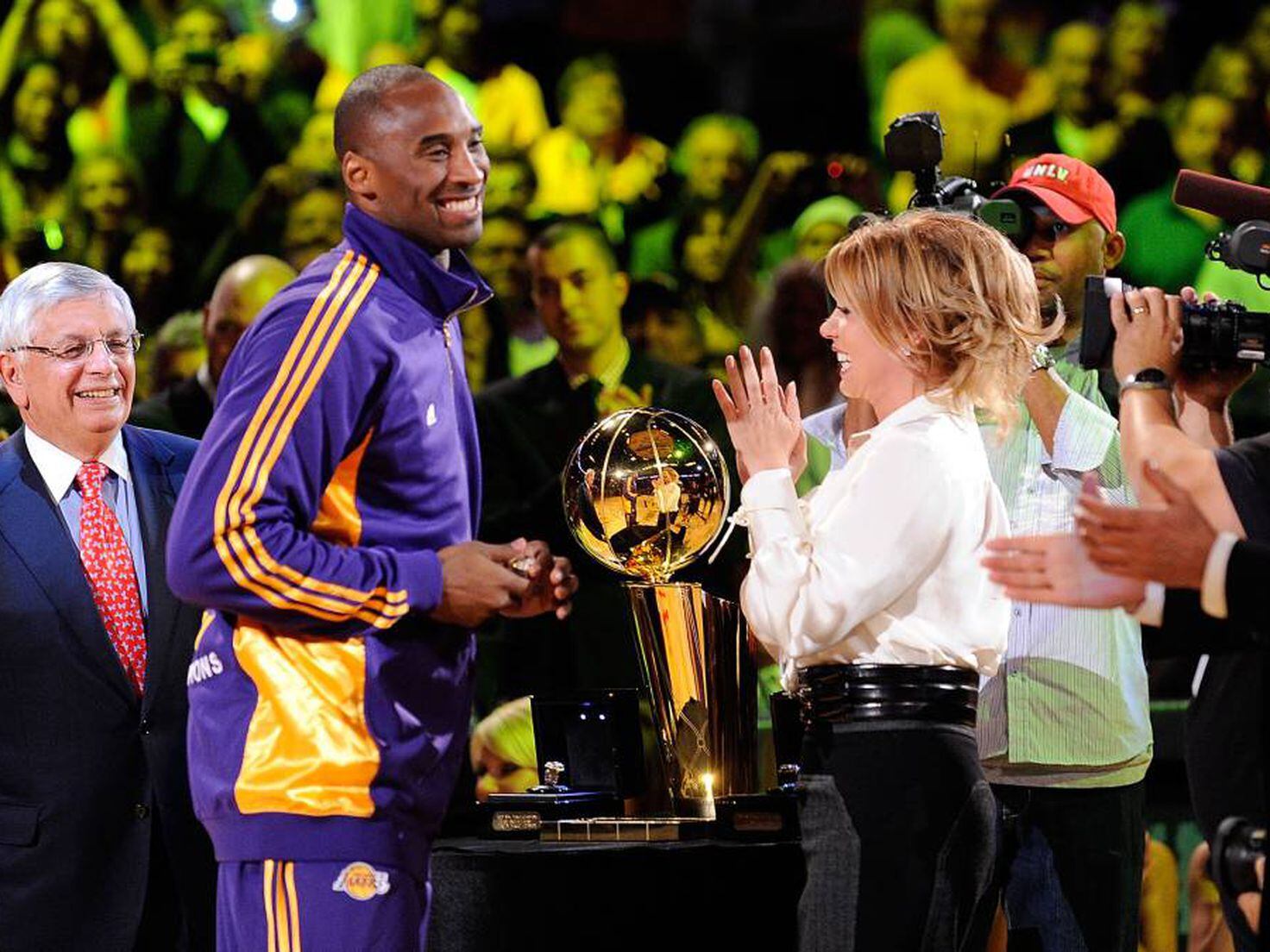 Jeanie Buss Says Lakers Have Made A Decision On Retiring LeBron