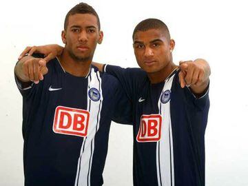 Aunque Kevin es seleccionado por Ghana, fue parte de las inferiores de Alemania junto a su hermano Jerome. Ambos coincidieron en el Hertha Berlín.