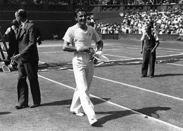 1 Open Australia, 1 Roland Garros, 3 Wimbledon y 3 US Open. Curiosamente, el británico no dio sus primeros pasos en el tenis convencional, sino en el tenis de mesa, disciplina de la que fue campeón del mundo en 1929. Su trasvase a la raqueta grande no pud