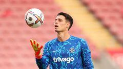 SOUTHAMPTON, ENGLAND - AUGUST 30: Kepa Arrizabalaga of Chelsea warms up prior to the Premier League match between Southampton FC and Chelsea FC at Friends Provident St. Mary's Stadium on August 30, 2022 in Southampton, England. (Photo by Chelsea Football Club/Chelsea FC via Getty Images)