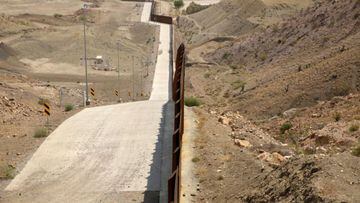 Tramo del muro en la frontera entre M&eacute;xico y Estados Unidos; Ciudad Ju&aacute;rez, M&eacute;xico.