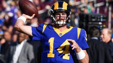 LOS ANGELES, CA - SEPTEMBER 27: Quarterback Sean Mannion #14 of the Los Angeles Rams warms up ahead of the game against the Minnesota Vikings at Los Angeles Memorial Coliseum on September 27, 2018 in Los Angeles, California.   Kevork Djansezian/Getty Imag