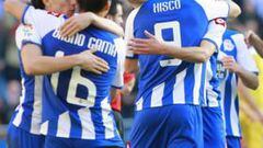 <b>UN BLOQUE. </b>Los jugadores del Deportivo, que fueron superiores al Cartagena en todas las líneas, celebran el gol de la victoria de Xisco.
