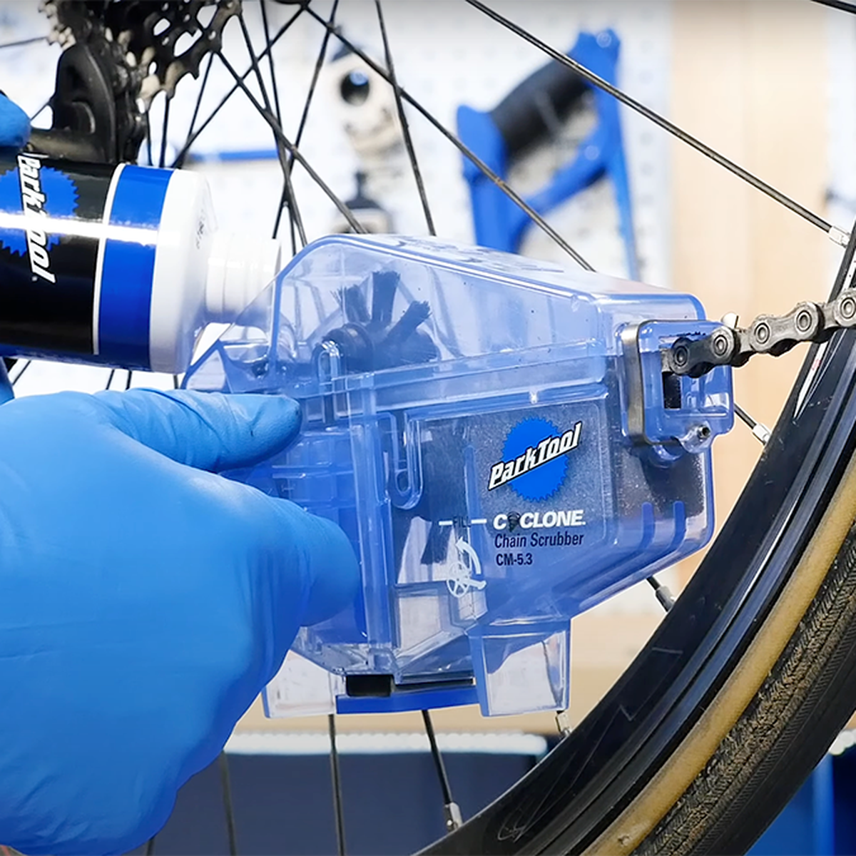 Cómo limpiar la cadena de bicicleta de forma ecológica - Avatar Energía,  blog de Energías Renovables