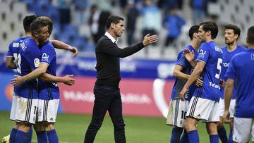El Oviedo gana ocho jornadas después y sueña con el playoff