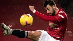 MANCHESTER, ENGLAND - JANUARY 27:   Bruno Fernandes of Manchester United in action during the Premier League match between Manchester United and Sheffield United at Old Trafford on January 27, 2021 in Manchester, United Kingdom. Sporting stadiums around t