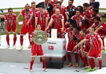 El Bayern Múnich celebró la conquista de su 27º título de la Bundesliga.