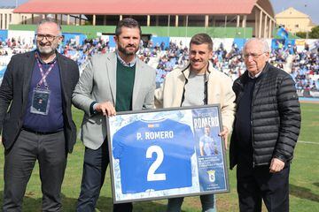 Homenaje a Pepe Romero, que hace poco se ha retirado del fútbol.