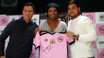 Ronaldinho elogia a Guerrero: "Es de los mejores delanteros"
