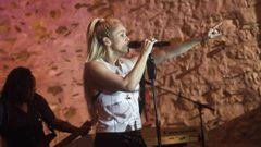 La cantante colombiana Shakira durante la presentación de su último trabajo "El Dorado", en una fiesta privada celebrada esta noche en el Convent dels Angels, en Barcelona.