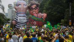 Miles de brasile&ntilde;os protestan en las calles de Sao Paulo en contra del expresidente Lula y la actual mandatario Dilma Rousseff.