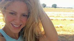 Piqu&eacute; se &lsquo;burla&rsquo; de las poses de Shakira haci&eacute;ndose este selfie. @shakira