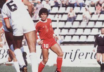 His first professional club was Argentinos. A young Maradona played there from 1976 to 1981.
