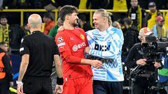 Manchester City coach Pep Guardiola reveals that Erling Haaland didn’t play the second half against Dortmund due to a fever and a “knock on his foot”.