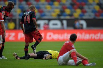 Luisao con el Benfica en 2012 en un amistoso de verano agredió a un árbitro. Inicialmente la federación portuguesa le sancionó dos meses en los partidos de su circunscripción, pero la FIFA extendió el castigo a los partidos nacionales o internacionales. 