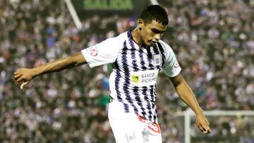 Alianza Lima confirma interés del City por Kluiverth Aguilar