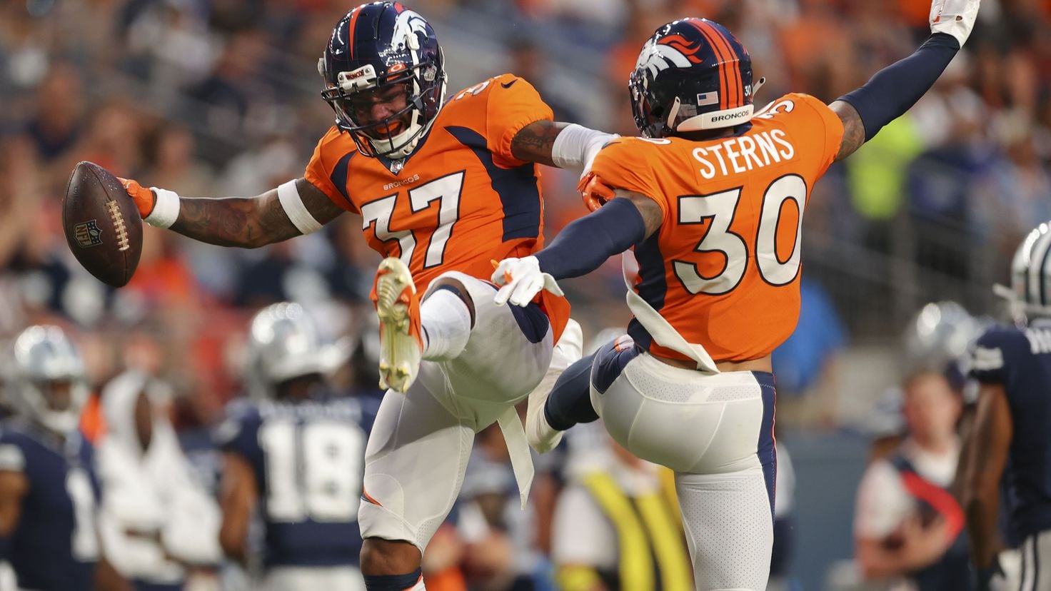 Broncos crush Cowboys 42-17