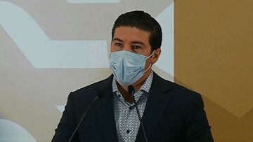 Samuel García prohíbe a políticos reuniones públicas ante alza de contagios