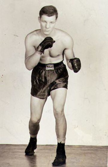 Reconocido boxeador de mediados de siglo, Horne tan sólo perdió un total de 10 combates, luchando contra muchos de los principales boxeadores de aquel entonces. Permaneció casi 20 años combatiendo contra esta enfermedad, hasta que en 1959 no pudo más, fal