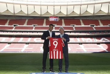 He was Atlético's big signing for the 2020-21 season joining as a replacement for Morata. He hit a brace on his debut against Granada. He signed a two-year deal with Atleti, for whom he has so far played 18 games - 14 in LaLiga and four in the Champions L