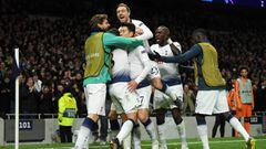 Los jugadores del Tottenham celebran el gol de Son ante el City.