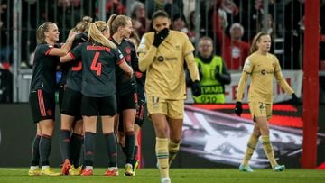 Munich (Germany), 07/12/2022.- Players of Munich are celebrating the third goal against Barcelona during the UEFA Women's Champions League group D soccer match between Bayern Munich and FC Barcelona in Munich, Germany, 07 December 2022. (Liga de Campeones, Alemania) EFE/EPA/Leonhard Simon
