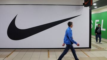 Terapia medio Compadecerse US sportswear maker Nike to fully exit Russia - AS USA