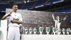 El Real Madrid cerró su incorporación el 9 de julio de 2007, cuando tenía 21 años procedente del Olympique de Lyon. Otros nombres como David Villa o Zlatan Ibrahimovic sonaban con fuerza, pero se apostó por la juventud. Formó parte de la renovación galáct