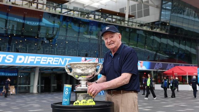 “Ya pueden empezar a grabar el nombre de Djokovic en el trofeo”