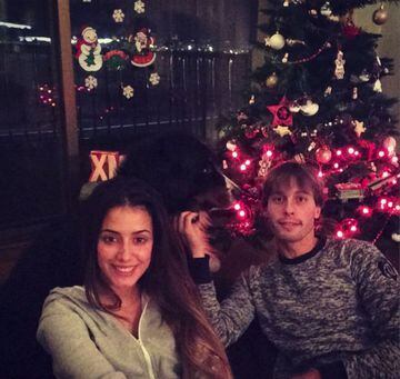 En 2015 pasó las Navidades con su novia Cristina y su perra Nala.