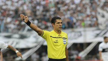 Mario Díaz, árbitro FIFA