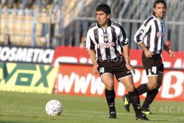 En 1998 David Pizarro fue vendido a Udinese por 1,8 millones de dólares.