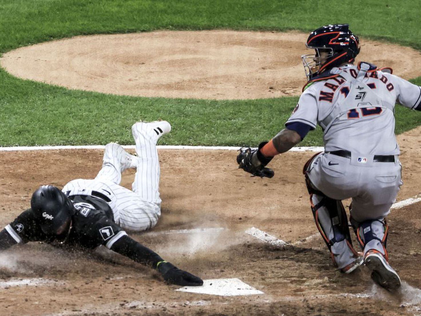 Red Sox fielding errors result in Yandy Diaz 'Little League' home run