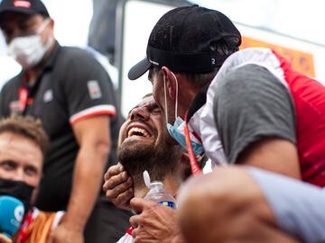 Jesus Herrada celebrando su victoria en la séptima etapa de La Vuelta.