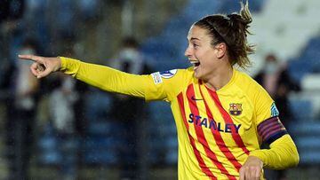 Barcelona&#039;s Spanish midfielder Alexia Putellas celebrates after scoring her team&#039;s third goal during the women&#039;s UEFA Champions League quarter final first leg football match between Real Madrid CF and FC Barcelona at the Alfredo di Stefano 