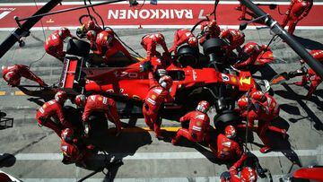 MONZA, ITALY - SEPTEMBER 03:  Sebastian Vettel of Germany driving the (5) Scuderia Ferrari SF70H makes a pitstop for new tyres during the Formula One Grand Prix of Italy at Autodromo di Monza on September 3, 2017 in Monza, Italy.  (Photo by Will Taylor-Me